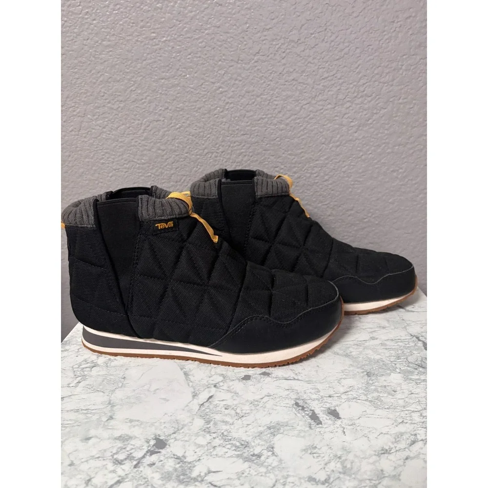 Teva Womens 8 Ember Commute WP Boots Black Quilted Waterproof Sneaker 1123431